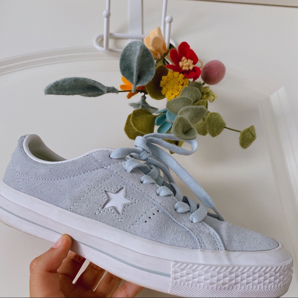 Light grey suede Star converse